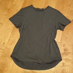 🍋 Lululemon Women’s Top - Olive Green/Grey